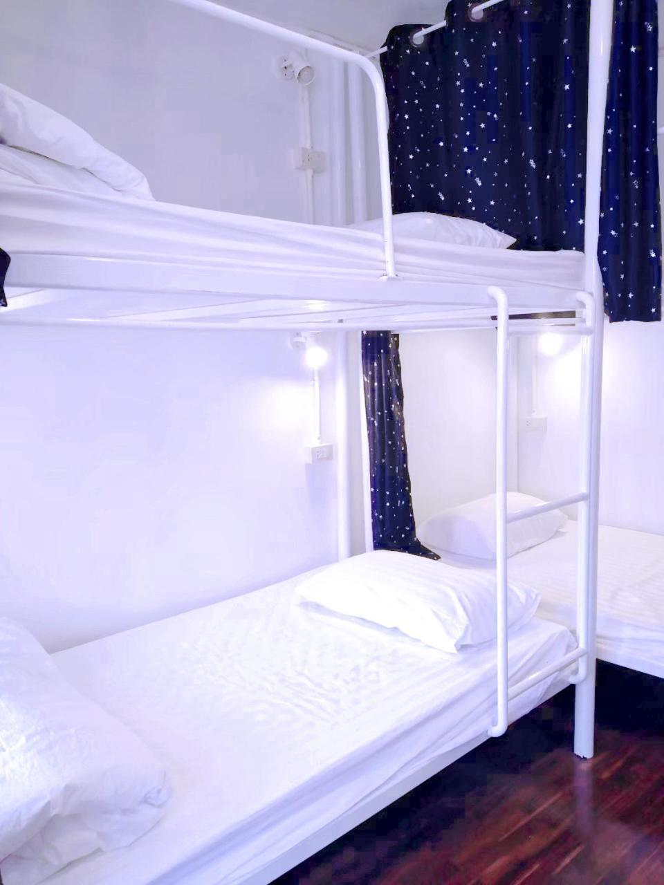 Zleepinezz Hostel Пра Након Си Аютая Екстериор снимка