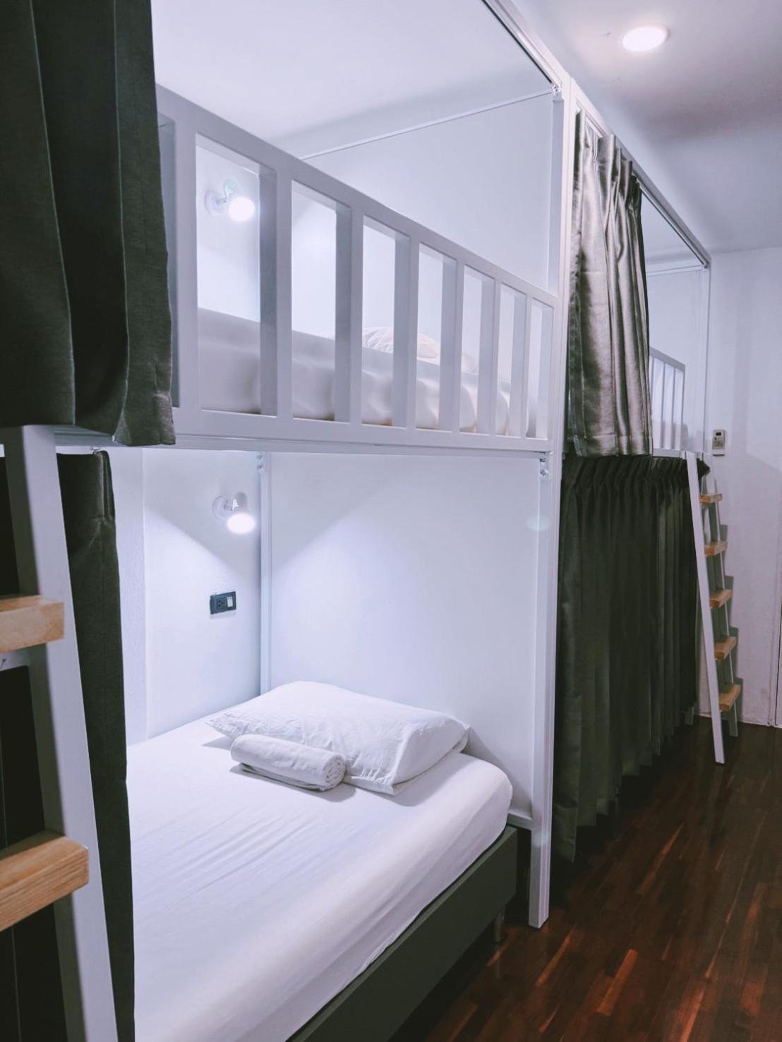 Zleepinezz Hostel Пра Након Си Аютая Екстериор снимка