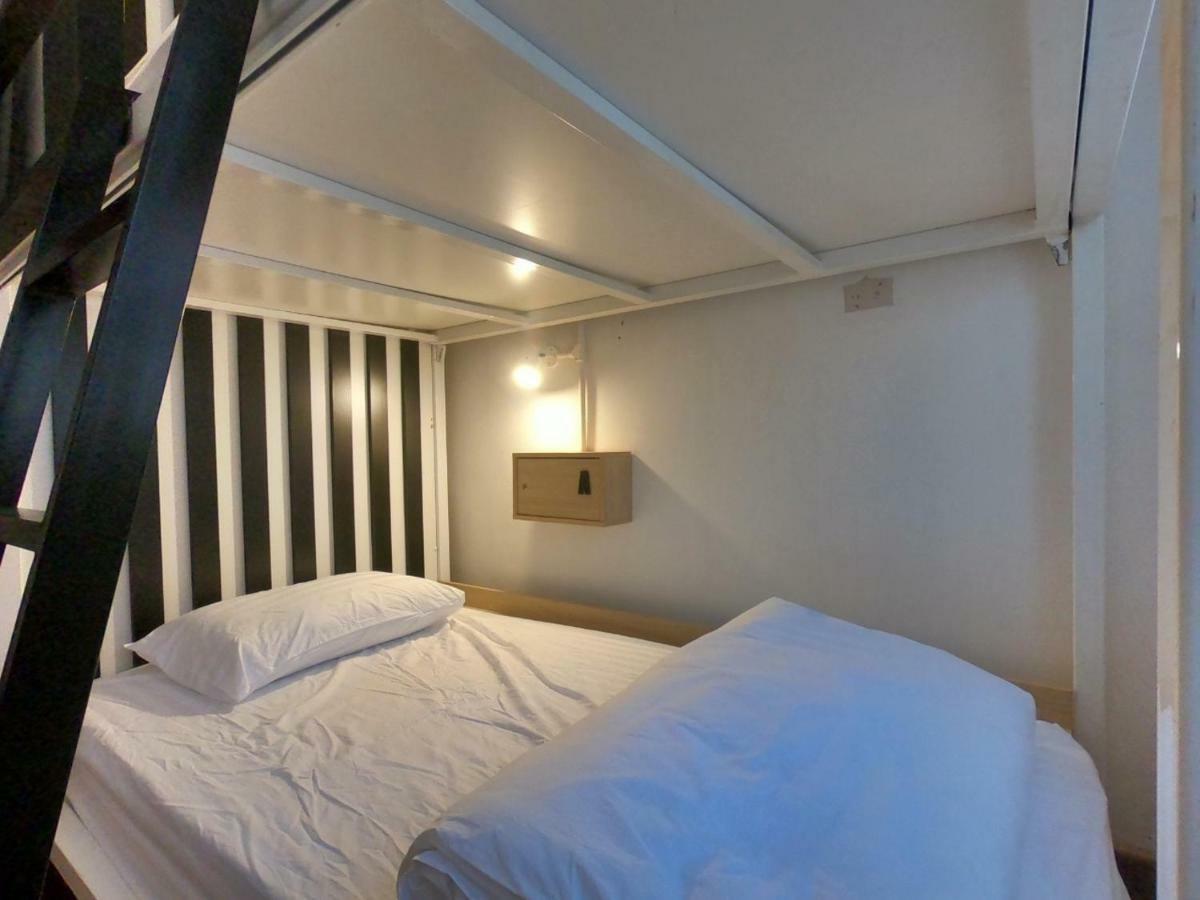 Zleepinezz Hostel Пра Након Си Аютая Екстериор снимка