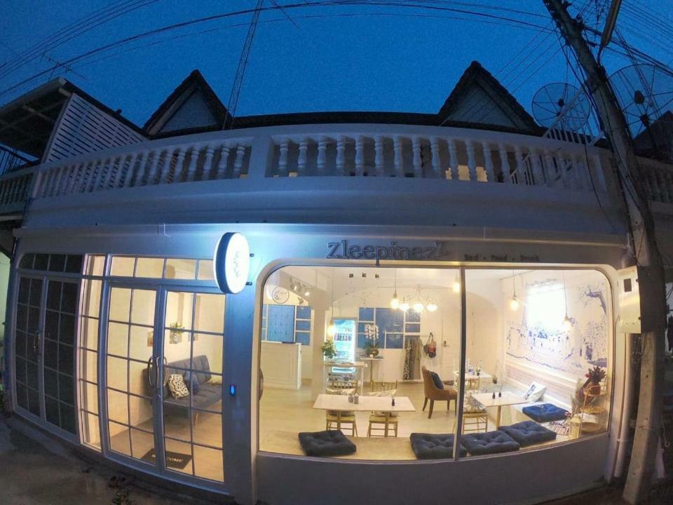 Zleepinezz Hostel Пра Након Си Аютая Екстериор снимка